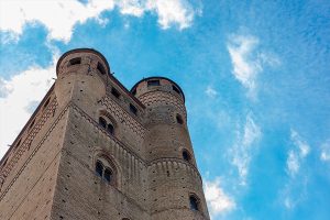 CASTELLO DI SERRA LUNGA D'ALBA